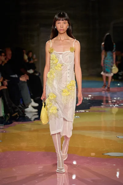 Look 62